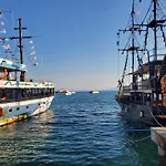 Stay Saranda - Steps From The Beach