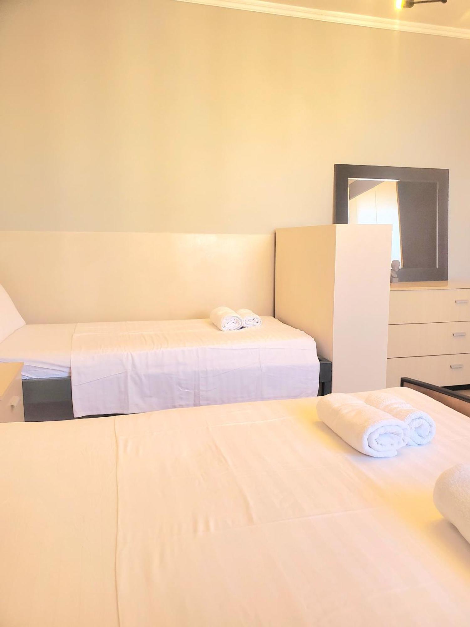- Steps From The Apartamento *